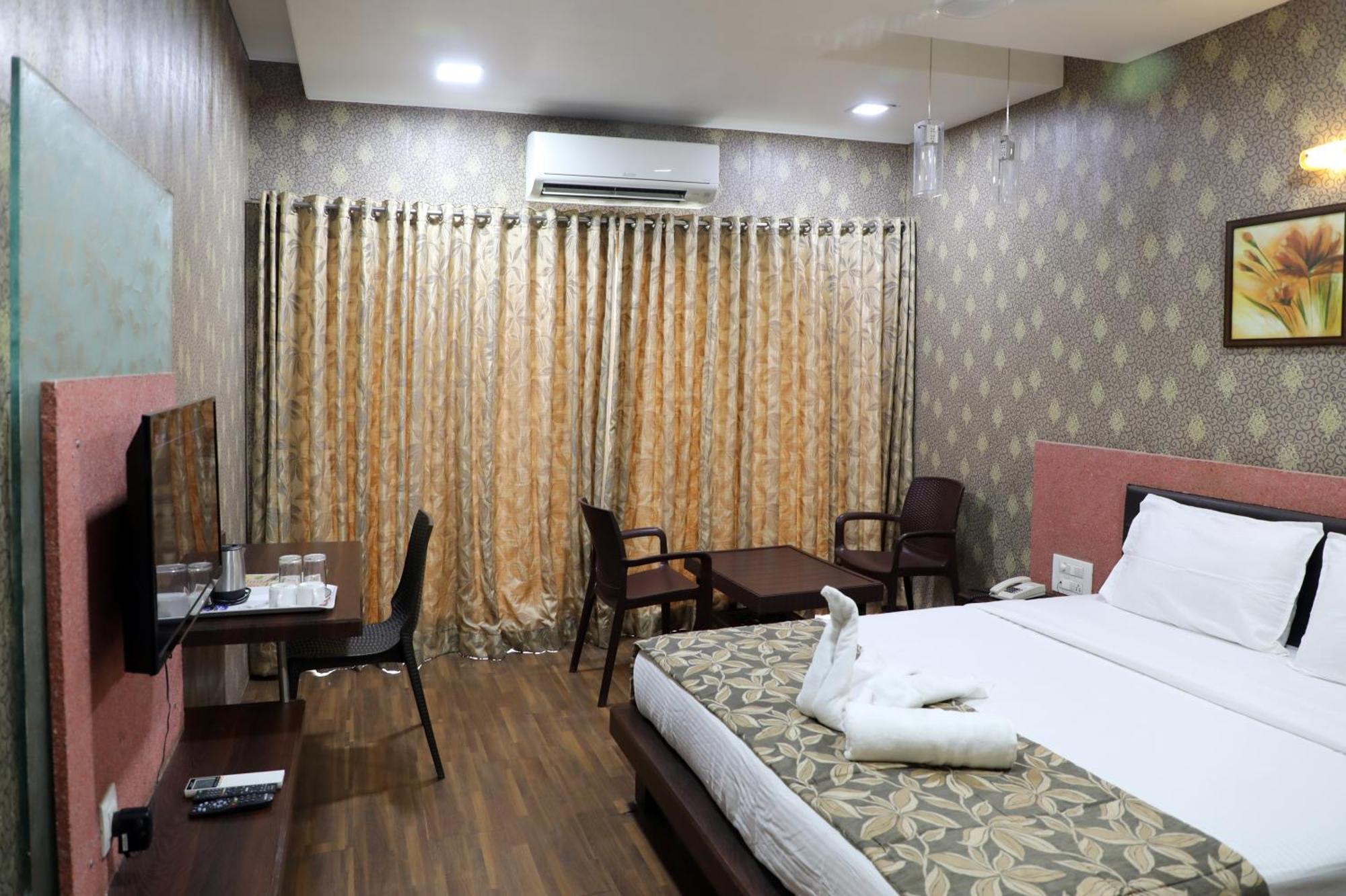אאורנגבד Hotel Pearls מראה חיצוני תמונה