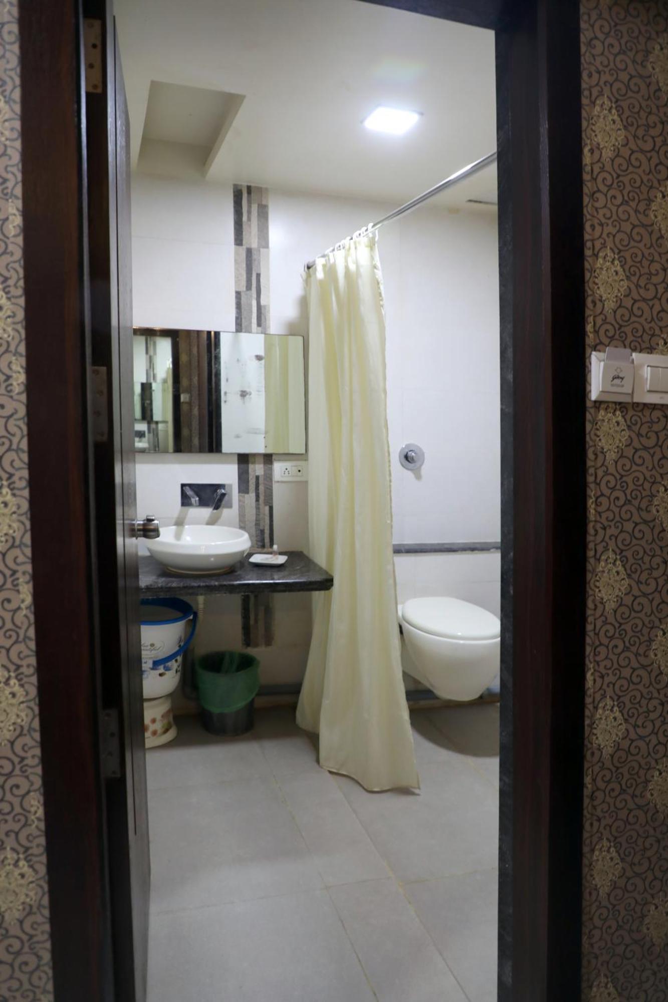 אאורנגבד Hotel Pearls מראה חיצוני תמונה