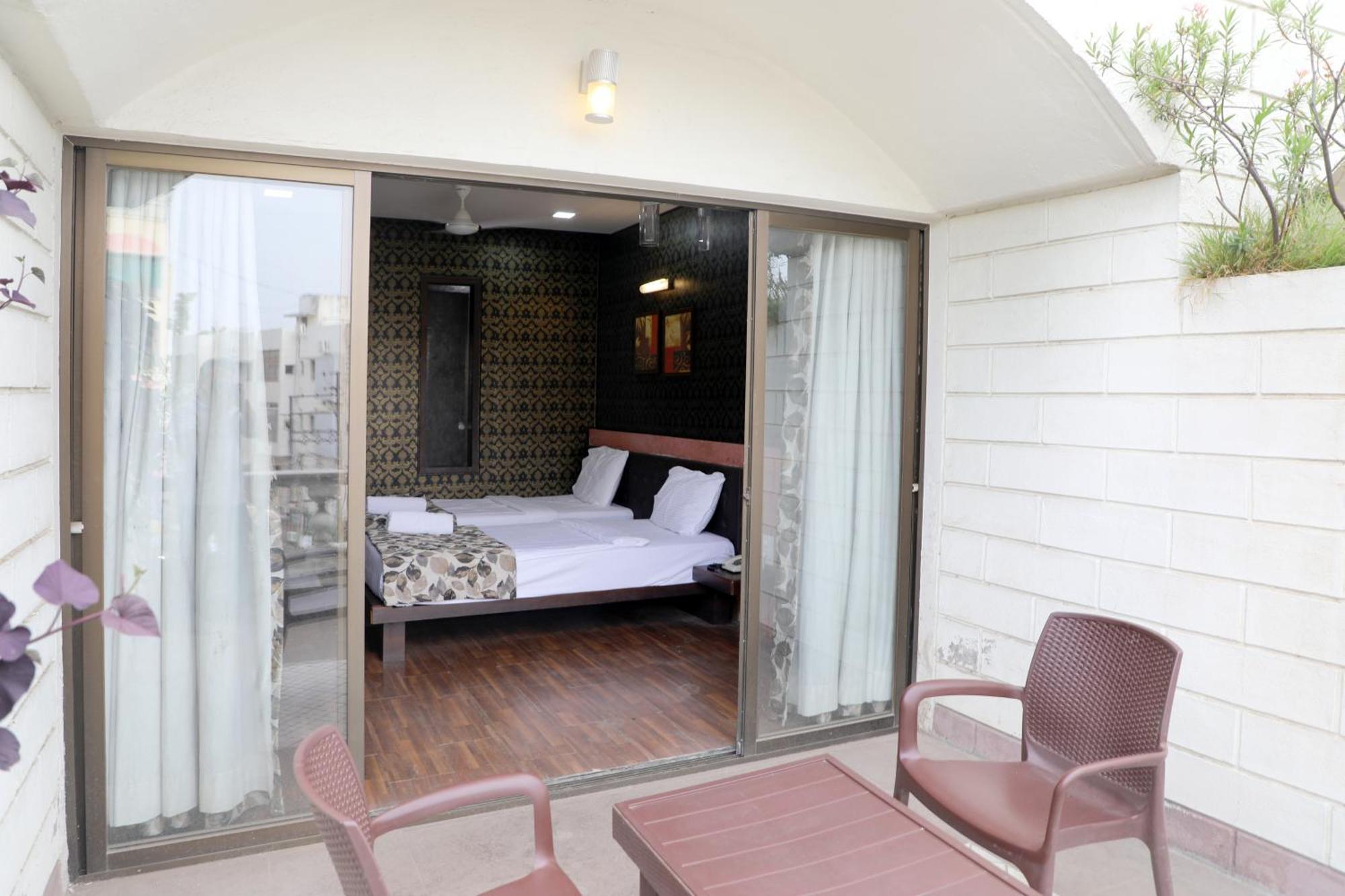 אאורנגבד Hotel Pearls מראה חיצוני תמונה