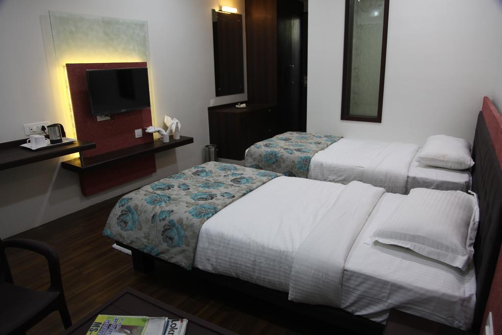 אאורנגבד Hotel Pearls מראה חיצוני תמונה