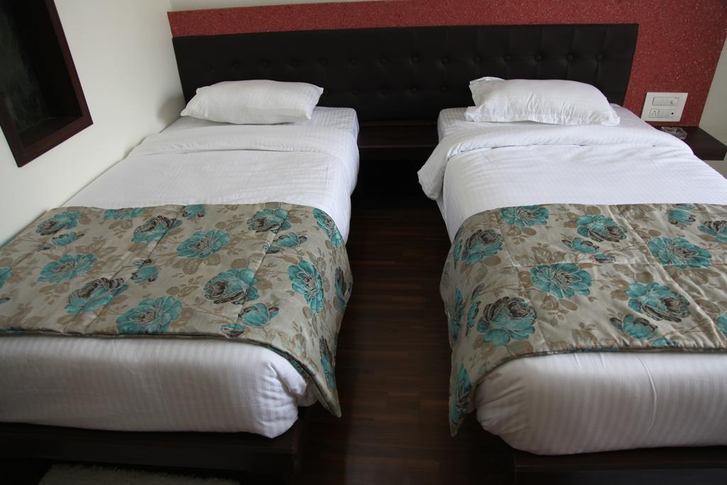אאורנגבד Hotel Pearls מראה חיצוני תמונה