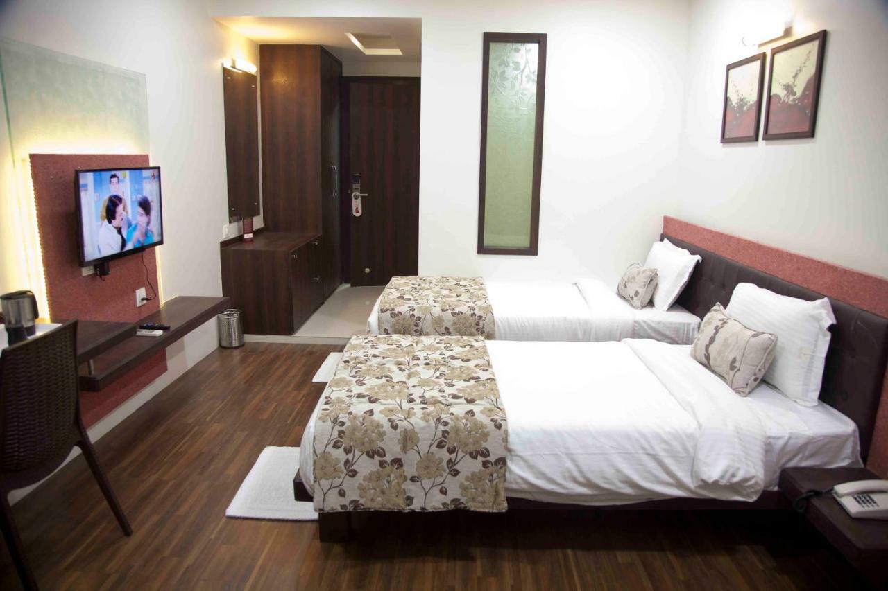 אאורנגבד Hotel Pearls מראה חיצוני תמונה